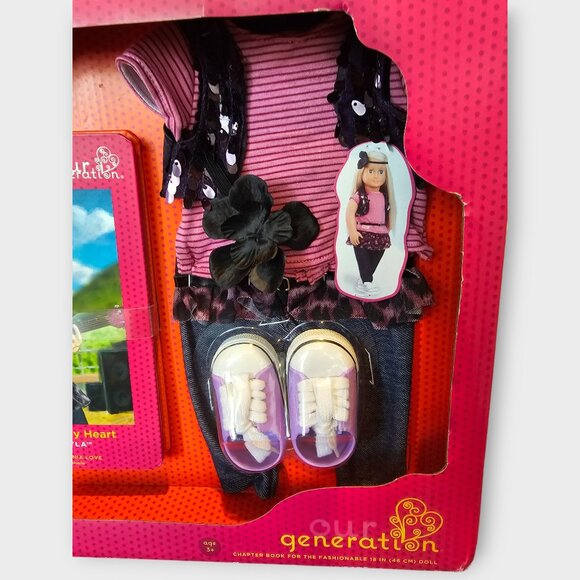 Our Generation Layla Read & Play Set - Picture 6 of 15